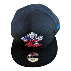 NEW New Era Youth Size Black logoed NBA Philadelphia 76ers hat OS